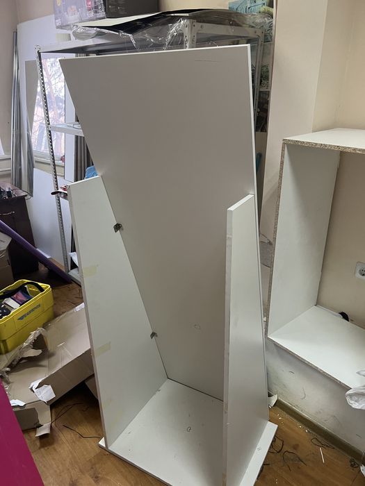 Напольное зеркало