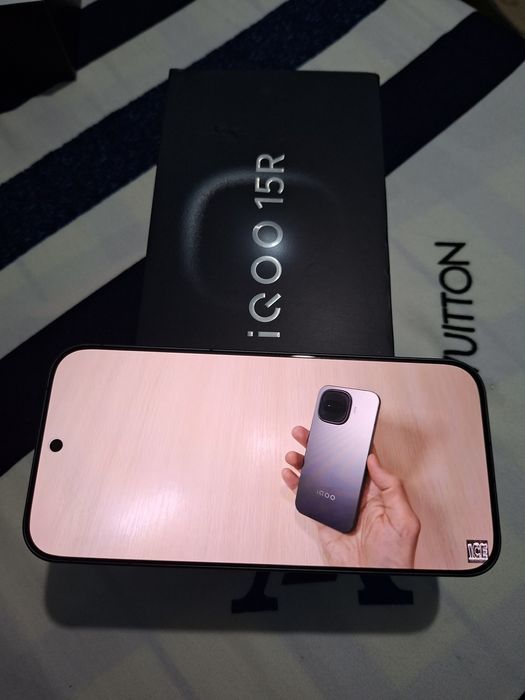 Флагман iQOO 15R, 16/256gb