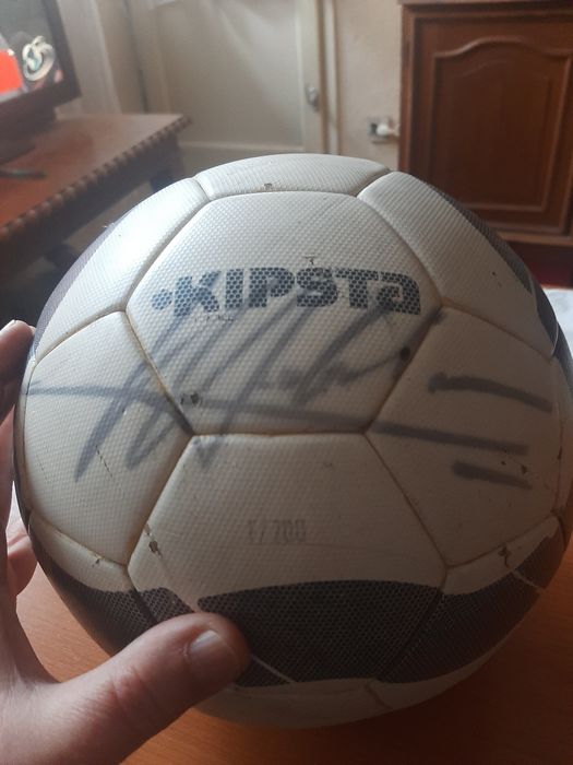 Minge cu autograf Helmut Ducadam
