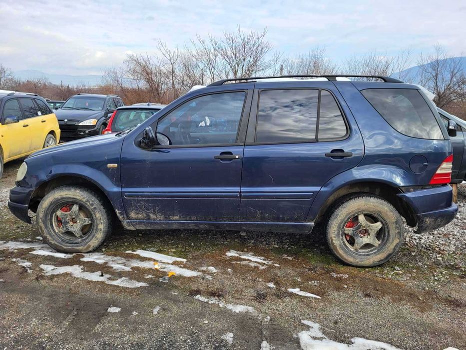 Mercedes-Benz ML W163 , Мерцедес МЛ на части!
Февруари 1999