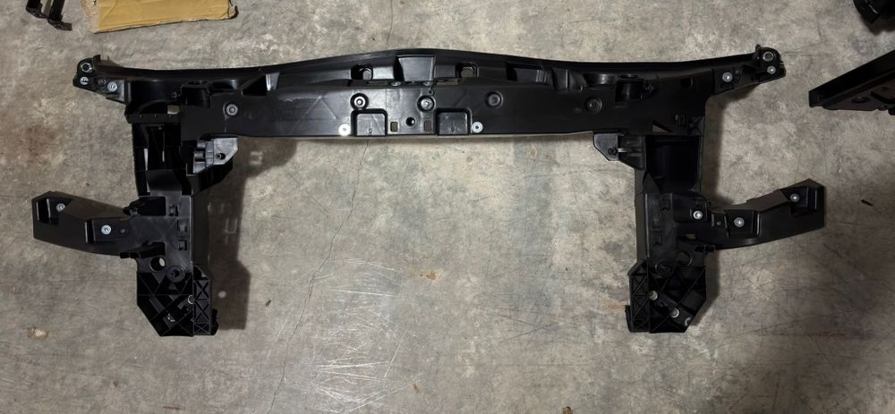 Панел Радиатор за Мерцедес Спринтер W907 / W906