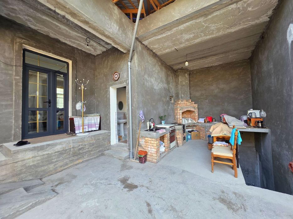 Ок арик масжид ёнида хонадон сотилади