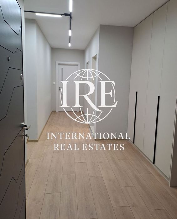 Продава се Тристаен апартамент в Варна, Център - 107 кв.м за 3617 €/кв.м - Снимка #7