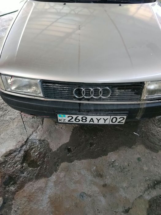 Продам 2 фары на Ауди  б3