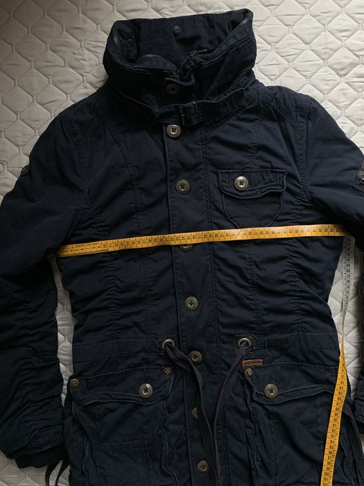 Geaca parka deosebita de dama Khujo  in stare impecabila