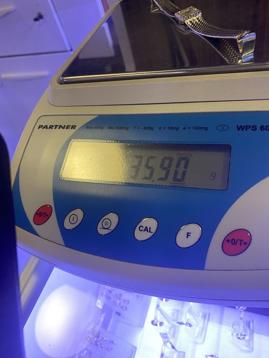 Ceas de aur 18K cu diamante