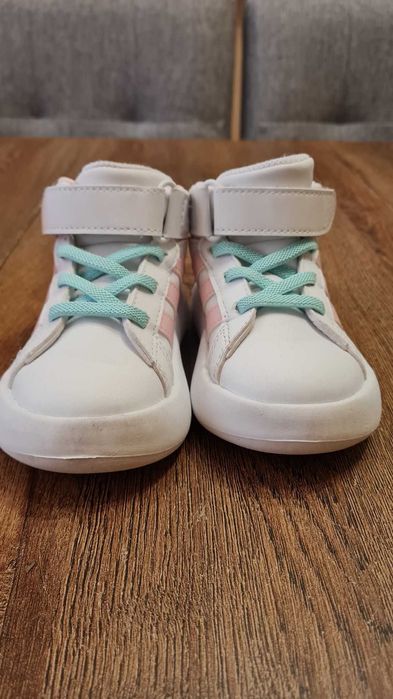 Запазени маратонки  Adidas