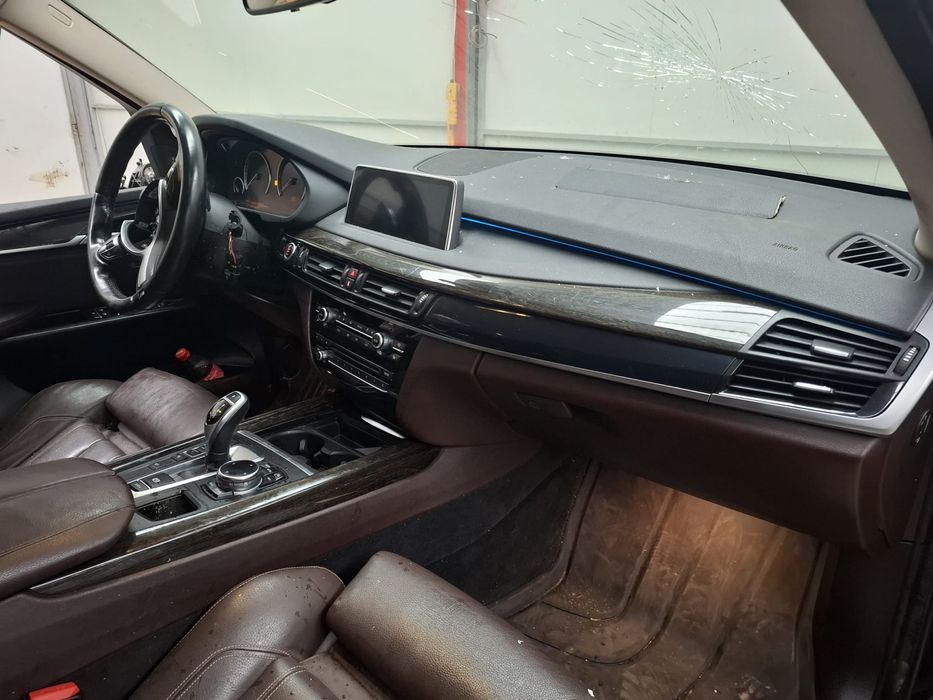 Interior BMW X5 F15 2015