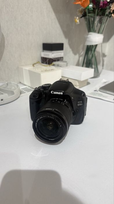 фотоаппарат Canon EOS 600D
