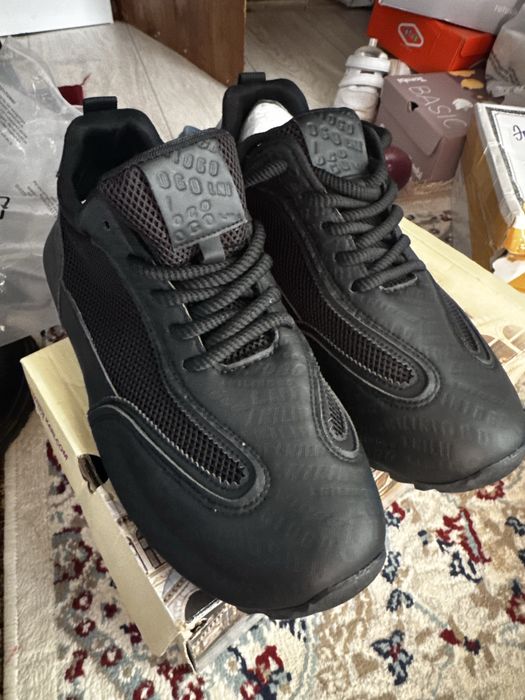 Кроссовки 45р 3500 тг