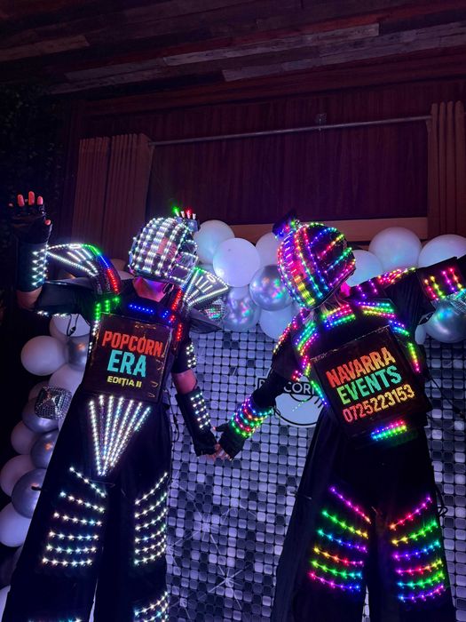 Robot LED cu Lasere pe Picioroange - Show Lumini Evenimente Party