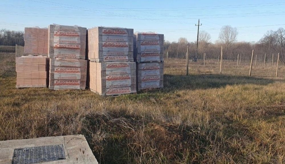 Două loturi teren intravilan