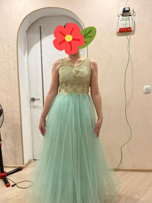 Красивое вечернее платье