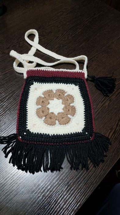 Продам сумочки ручной роботы