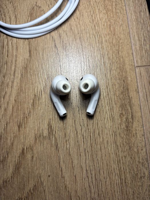Apple Airpods Pro (gen. 1) + Husă protecție