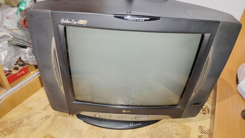 Продам телевизор б.у.