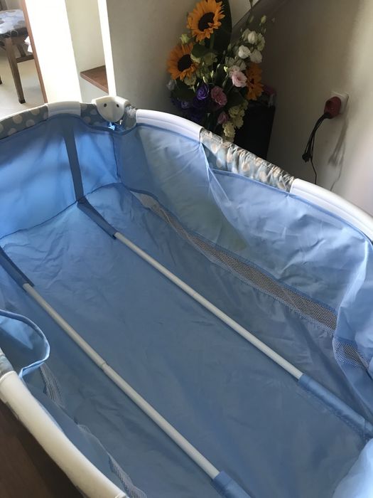 Легло Lorelli с 2 нива и колелца за придвижване