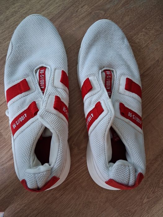 Adidași bărbați bershka