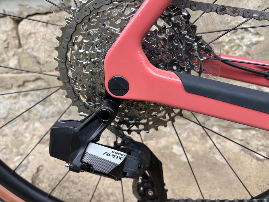 Гравел велосипед CANYON GRIZL карбон