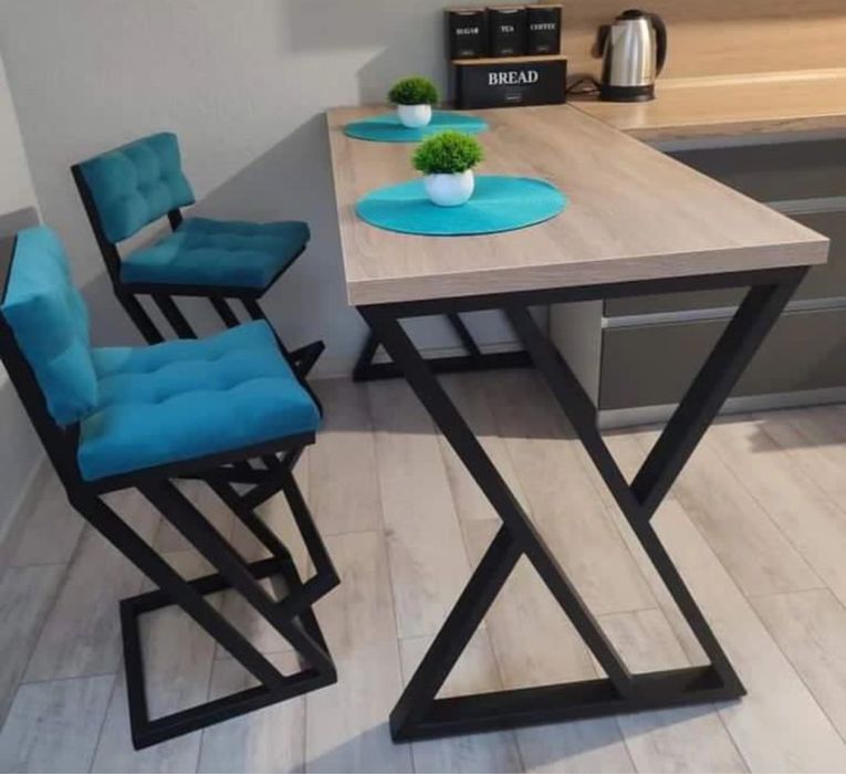 Стол в стиле лофт