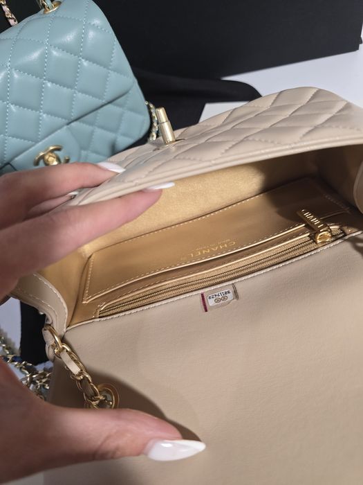 Налична чанта Chanel Flap Bag Beige