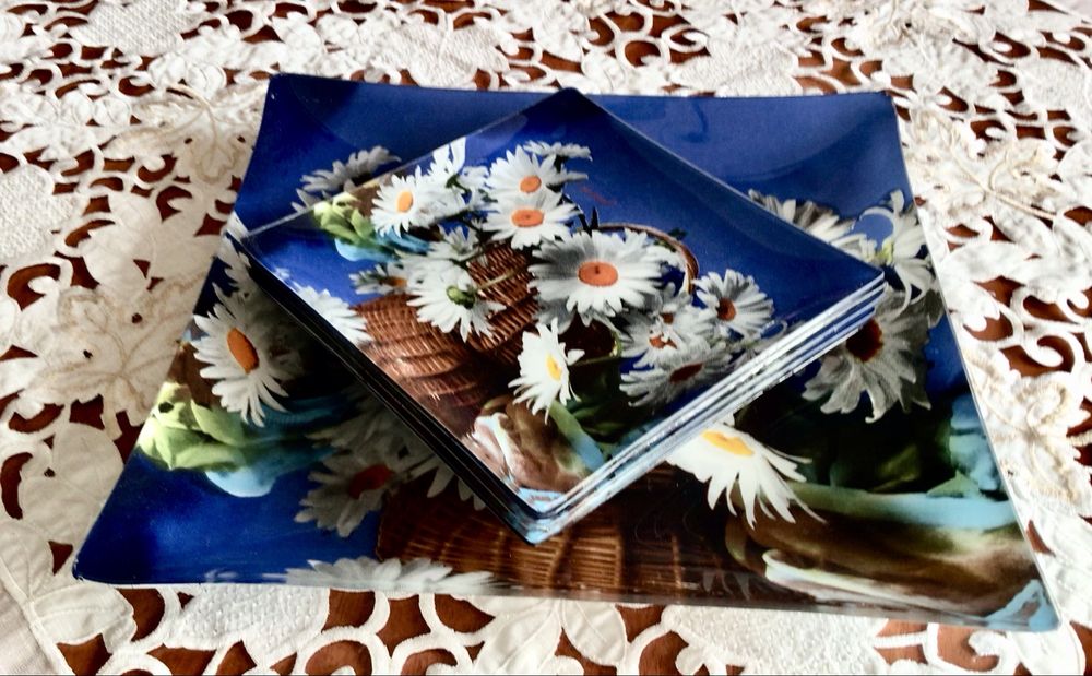 Посуда, подарки.