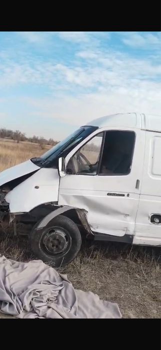 Продам газель, машина заводиться