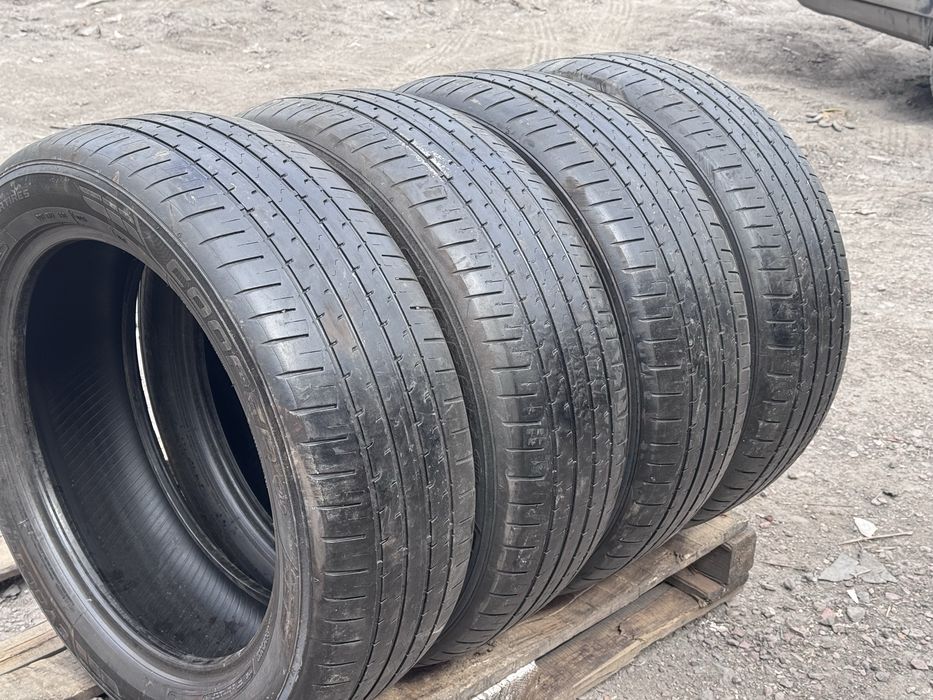 225/55/19 комплект