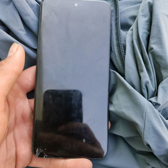 Honor x7c telefon sroshni sotiladi