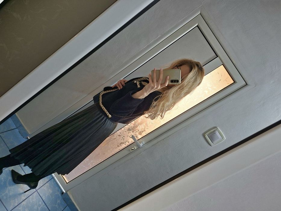 Fusta imitatie piele 40, plisata