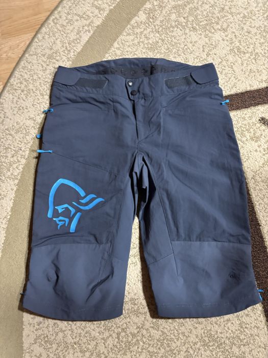 Pantaloni Norrona