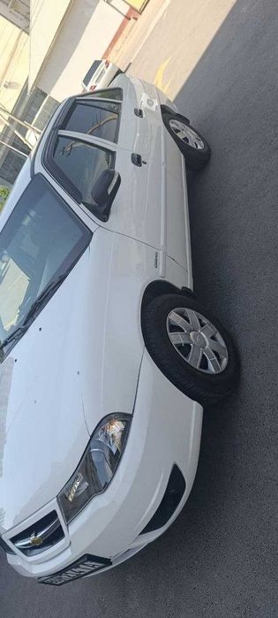 nexia 2  2012-yil pol lyuks konditsioner yoq