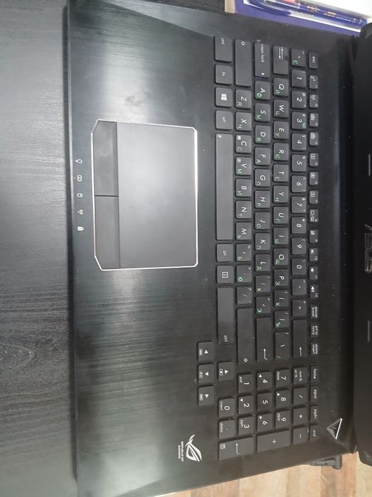 ASUS ROG серии G750 / GL552