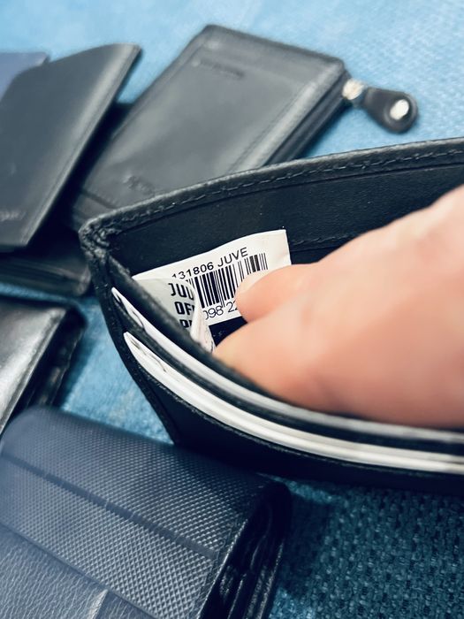 Мъжки портфейли внос от Италия.Ест. кожа.Нови,за футболни маниаци :)