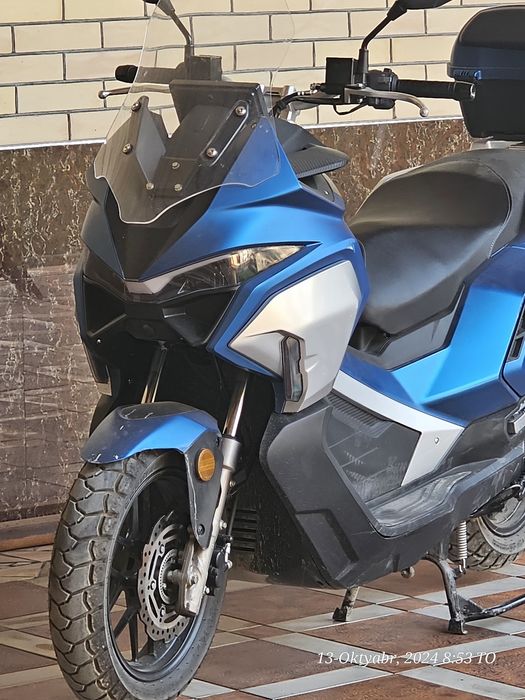 Skuter 150 kub sotiladi