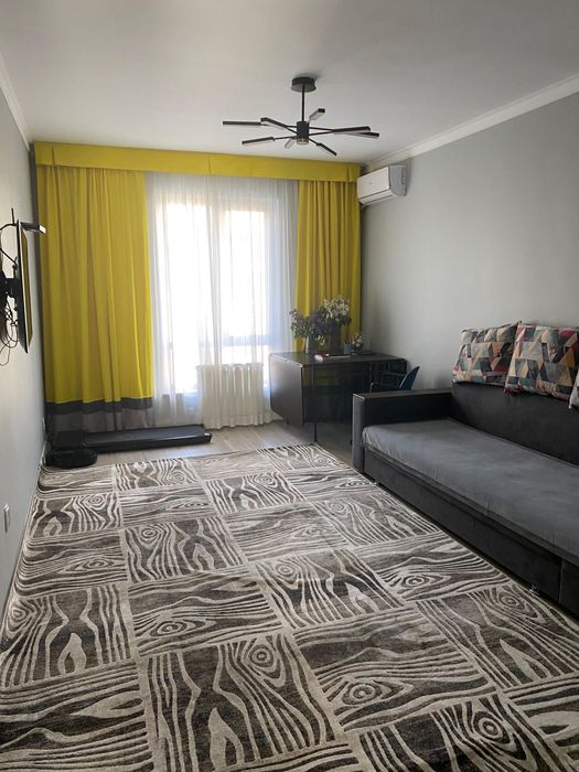 Продам ковер шелковый