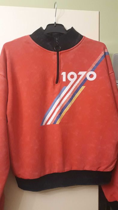 Hanorac Tricou logo M -L  maneca lunga   38-40