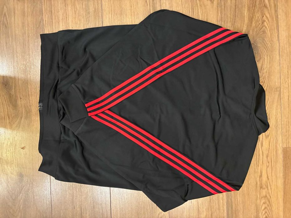 Нови оригинални екипи и горнища на Манчестър Юнайтед