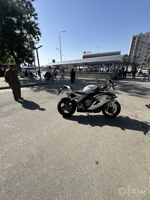 Продам свой новый CFMoto 750SR-S