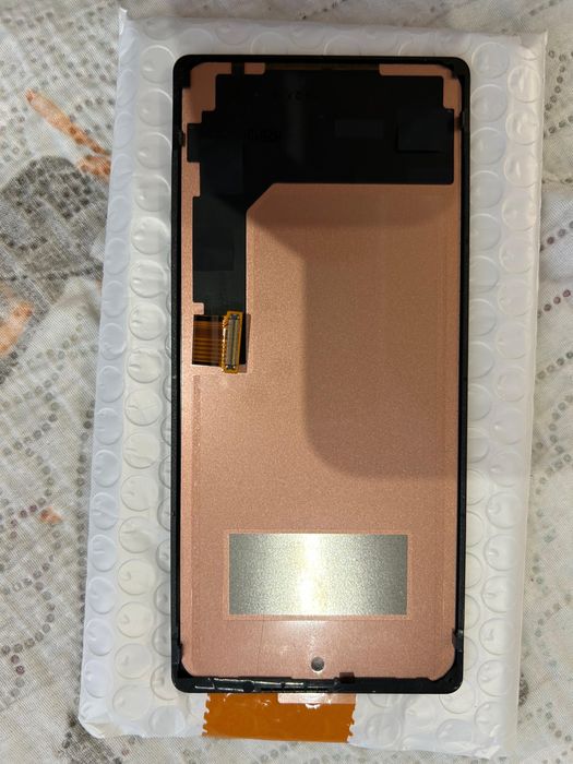 Дисплей Pixel 6 , новый