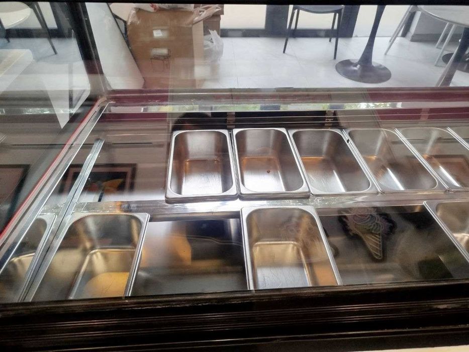 Холодильник для шариковой мороженного/Витрина холодильник продается