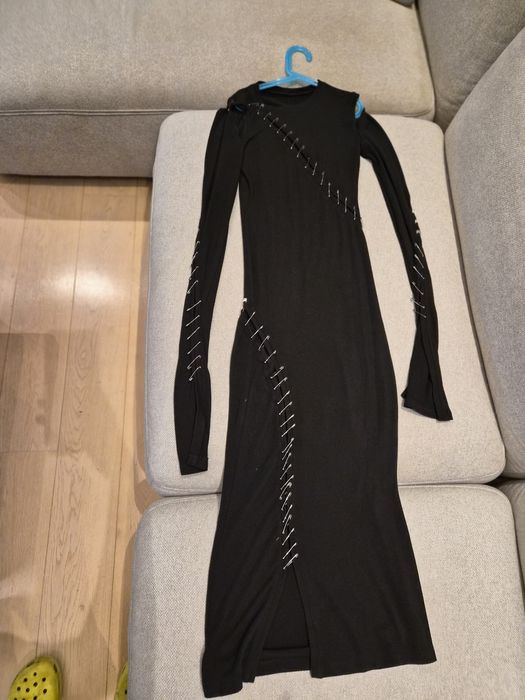 рокля епископ с безопасни игли