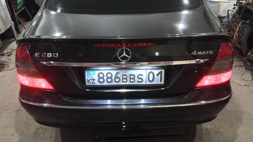 Продам Мерседес 211