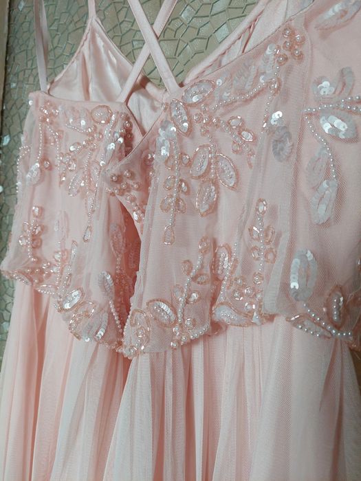 Официална  рокля