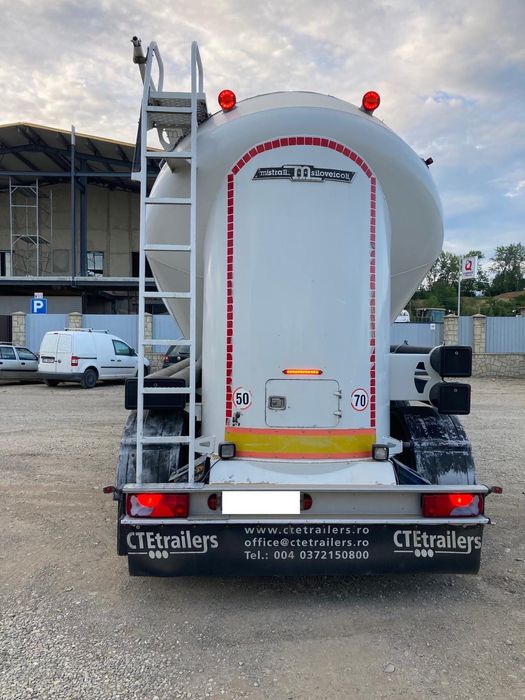 Vând cimentruc MISTRALL