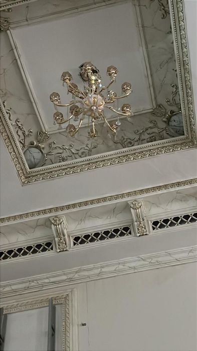 Продам люстры б/у в отличном состоянии