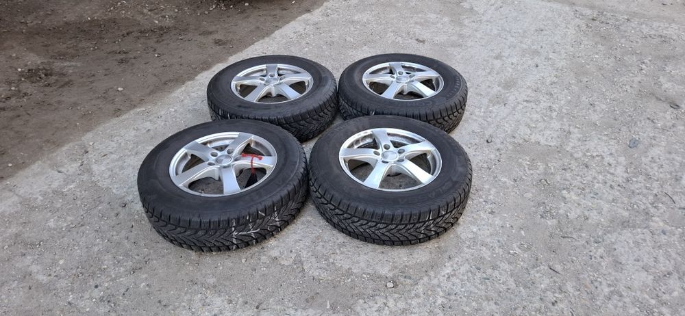 Лети джанти с Зимни Гуми За Suv 16"215/70 /16  Mitsubishi Hyundai Kia