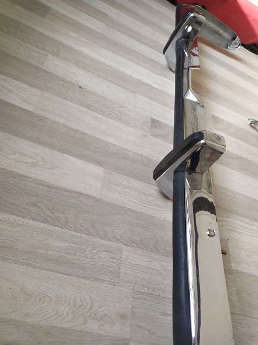 Задний бампер или буфер газ 24,2410