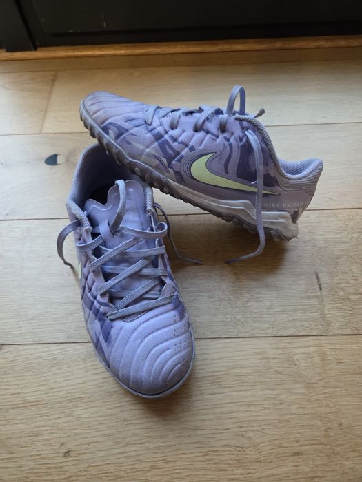 Ghete fotbal sintetic Nike Tiempo Academy marime 35