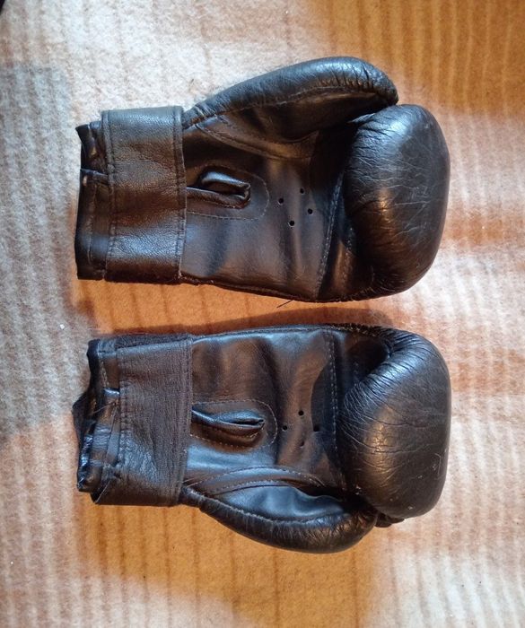 Спортивные перчатки  EVERLAST